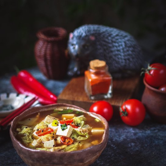 китайський суп із тофу та яйцем