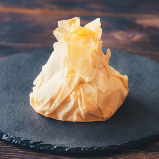 Запечений сир брі у тісті