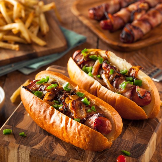 Хот-доги на грилі