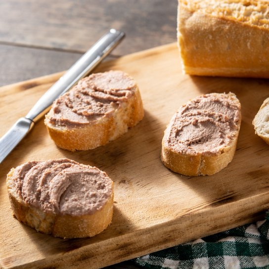 Простий паштет з курячої печінки