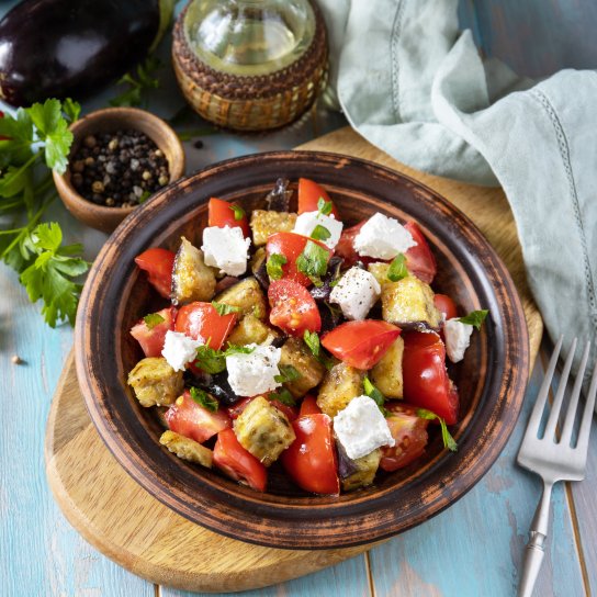 Салат з хрумкими баклажанами