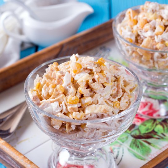 Салат з пекінської капусти та курки