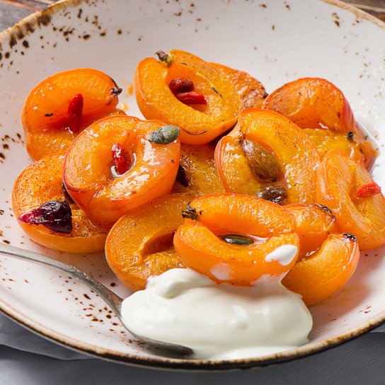 Запечені абрикоси