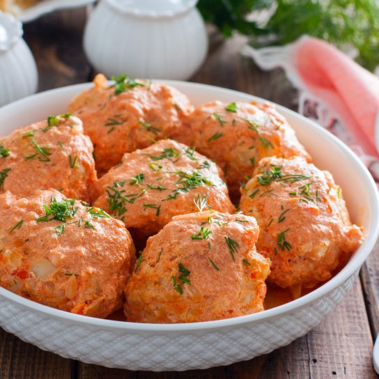 М'ясні кульки в томатному соусі