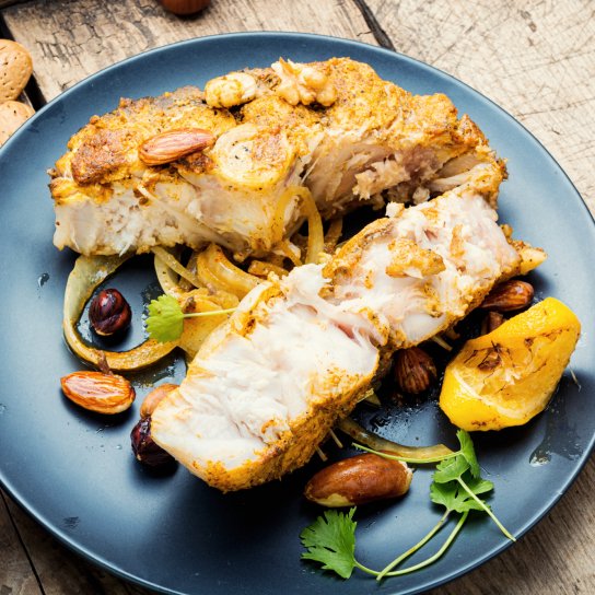 Запечений стейк з товстолобика