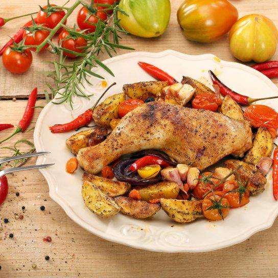 Гомілки з овочами гриль