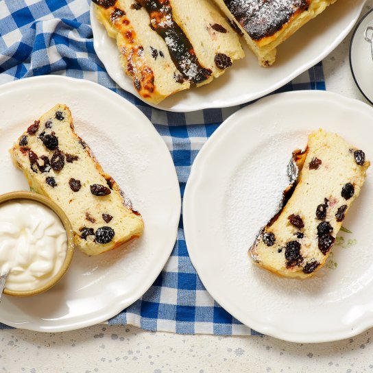 Сирна запіканка з родзинками