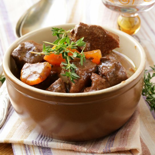 Ірланське рагу з телятиною, овочами та пивом