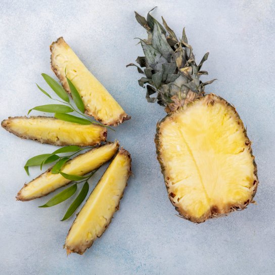 Розрізаний ананас