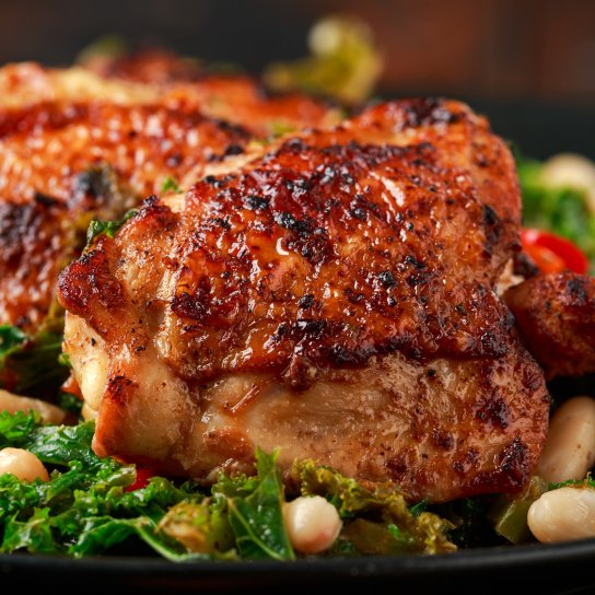 Курячі стегна в соусі