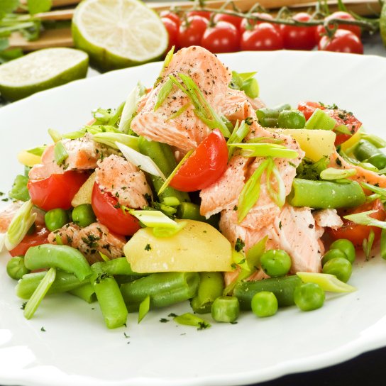 Салат з сьомгою і картоплею рецепт