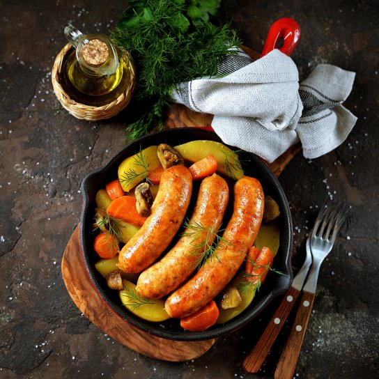 Запіканка з картоплею і сосисками