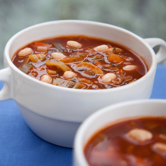 Суп з квасолею