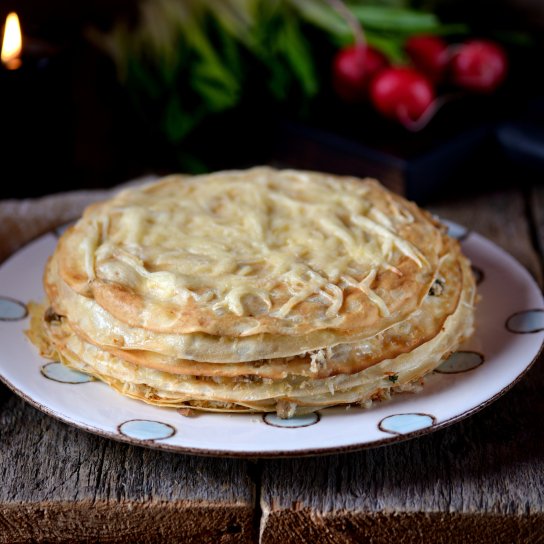 Млинцевий пиріг з рибою