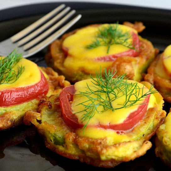 Гаряча закуска з кабачків