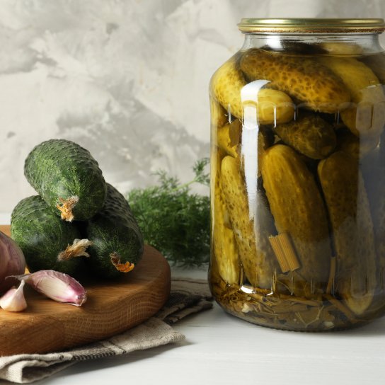 Солоні огірки на 3-літрову банку