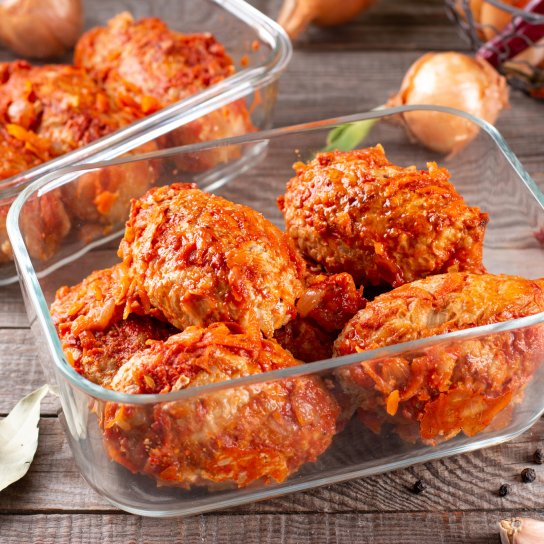 Ліниві голубці у скляному контейнері