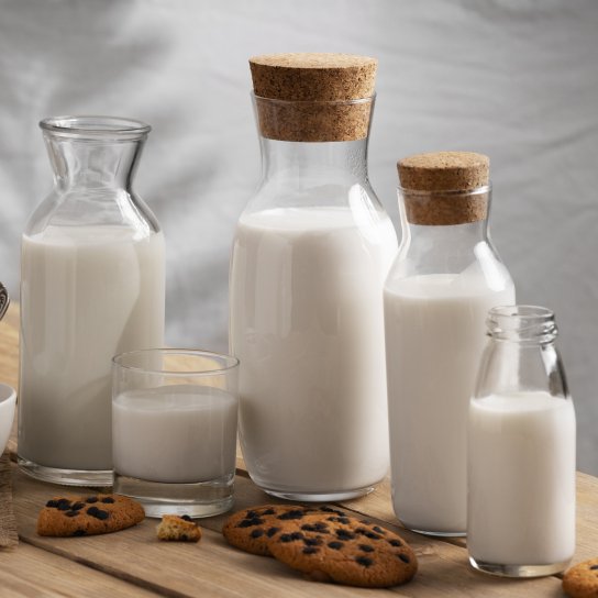 Різні види рослинного молока