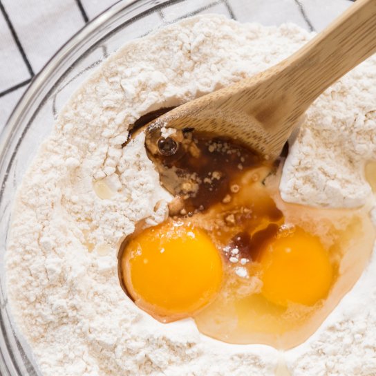 яйця та борошно