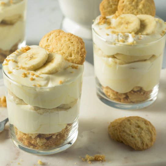 Десерт з бананами