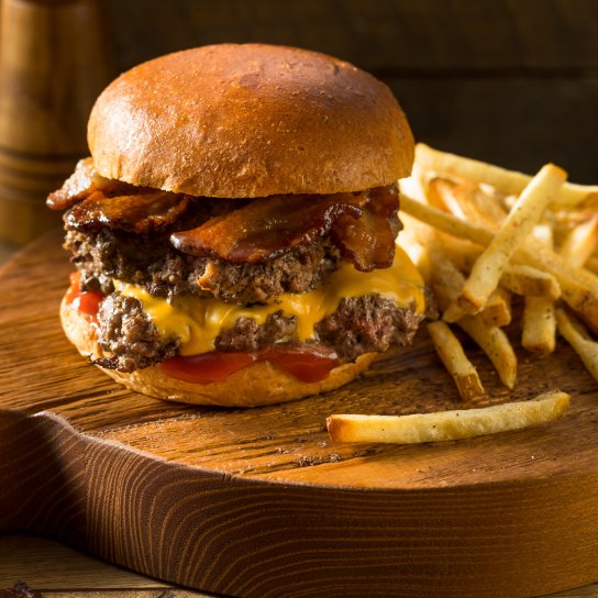 Смеш-бургер із домашнім соусом