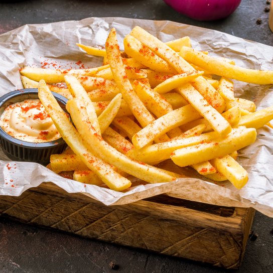 Запечена картопля фрі в духовці