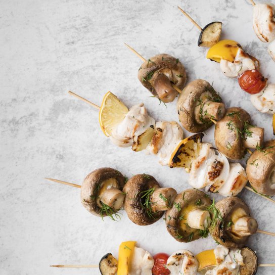 Гриби на шпажках, шашлик у духовці