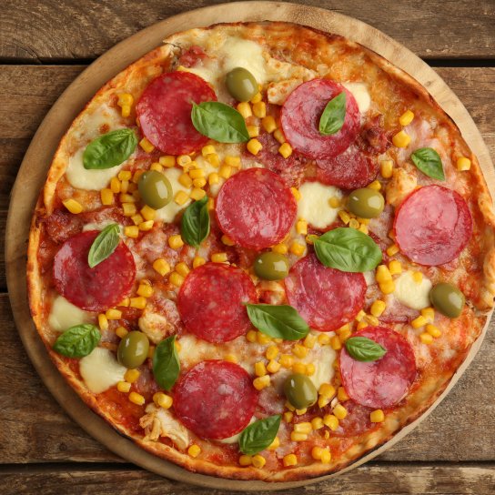 Піца на тонкому тісті