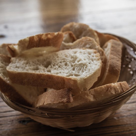 Як правильно зберігати домашні сухарі