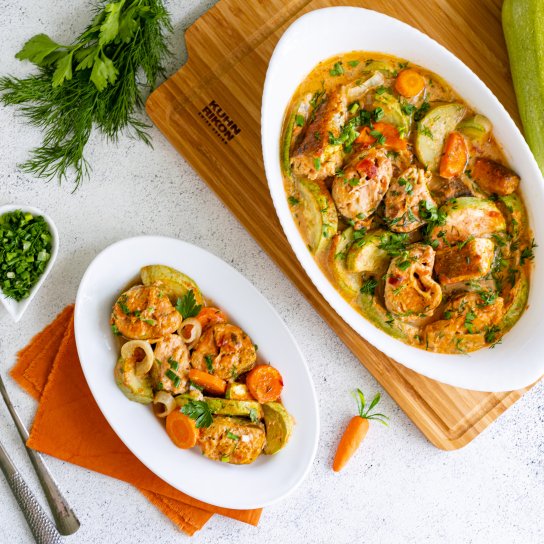 Хек, запечений у соусі