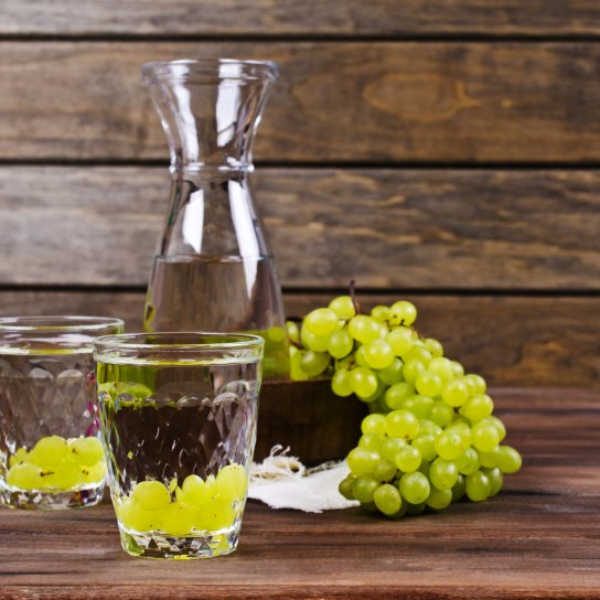 Домашня наливка з винограду