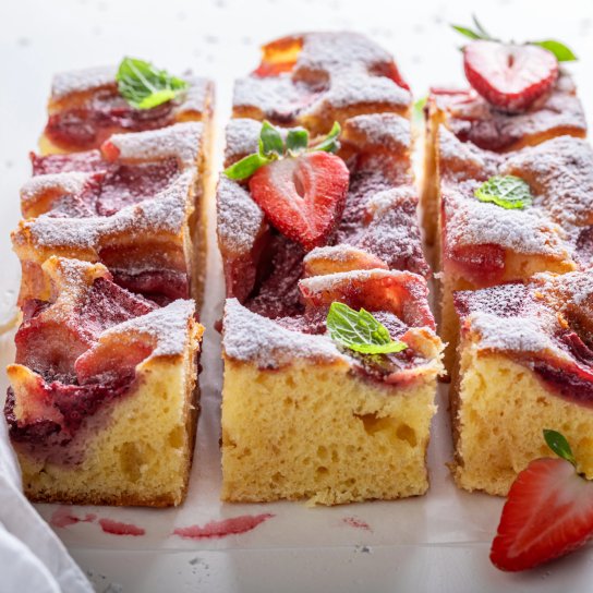 Пиріг з полуницею