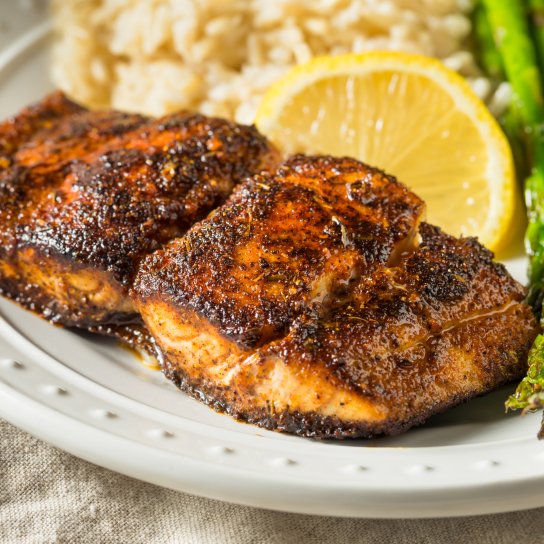 Смажений палтус з лимонним соусом