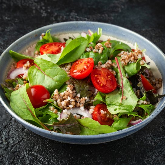 Салат із зеленої гречки