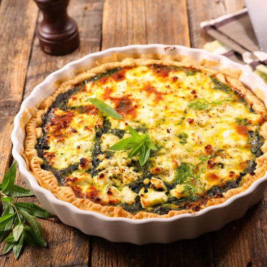 Кіш з часником і кисломолочним сиром