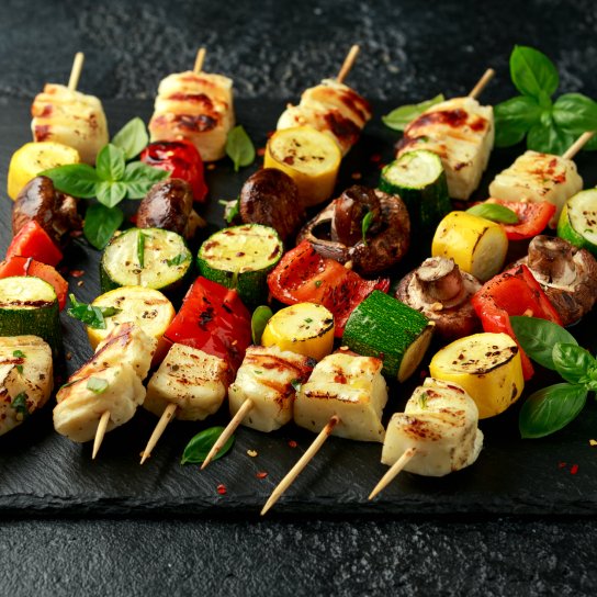 Шашлик з халумі і овочами