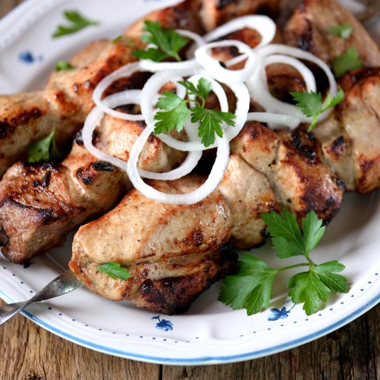 Свинячий шашлик у винному оцті