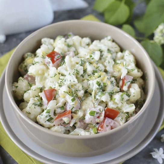 Салат с цветной капустой