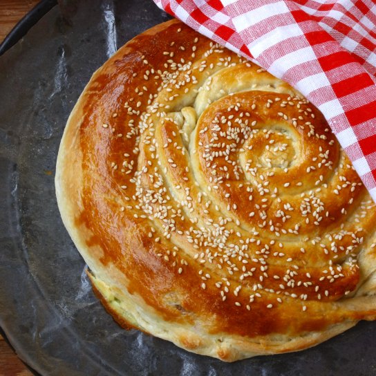 Листковий хліб з кунжутом