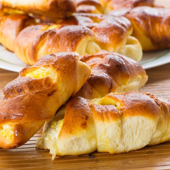 Домашні булочки з кремом