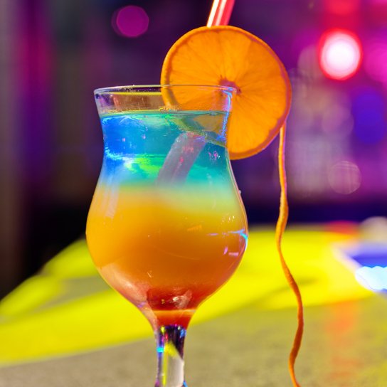 Синьо-жовтий коктейль