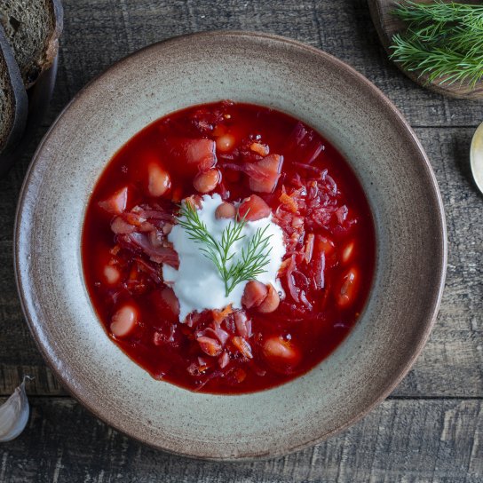 Борщ на яловичині з яблуком