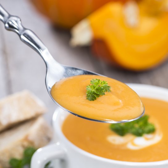 Столова ложка з супом