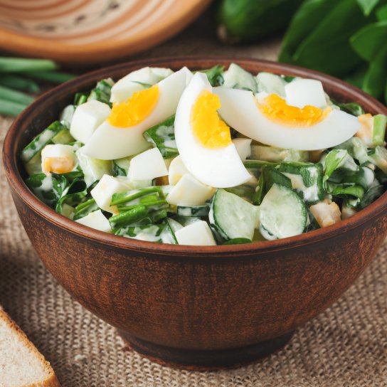 Салат із зеленою цибулею та яйцем