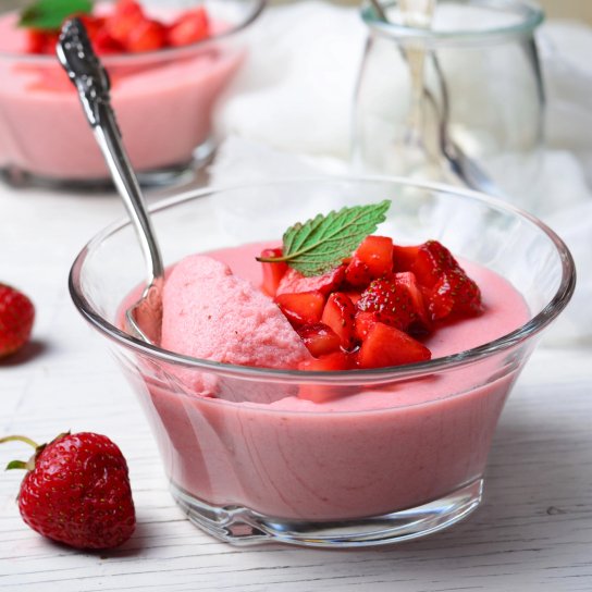 Полуничний десерт