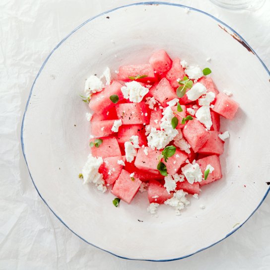 Салат з бриндзею та кавуном