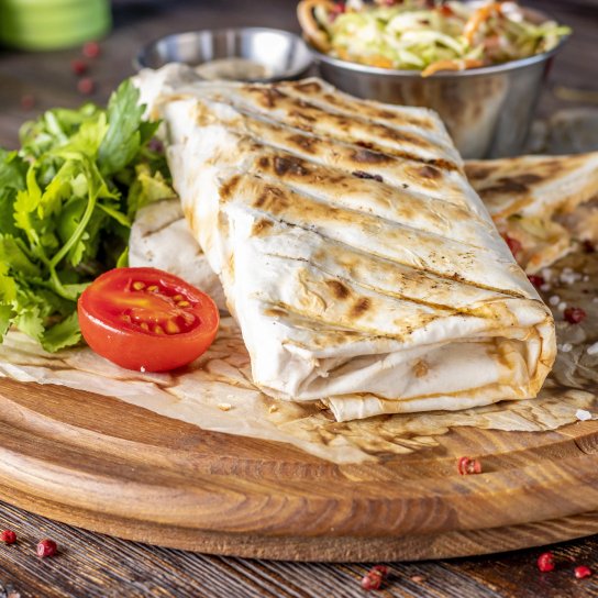 Шаурма на мангалі