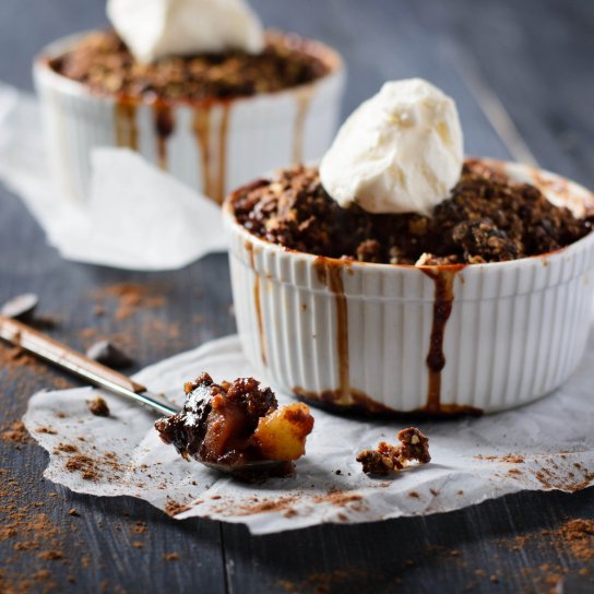 Грушево-шоколадний крамбл пиріг