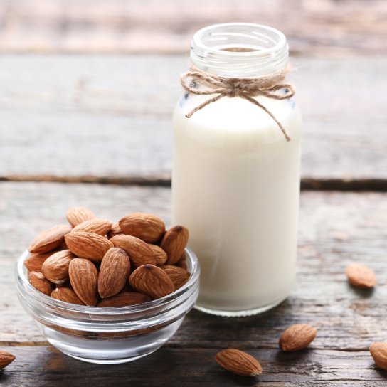 Мигдальне молоко