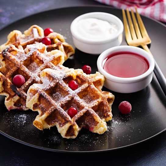 Бельгійскі вафлі з вишнями